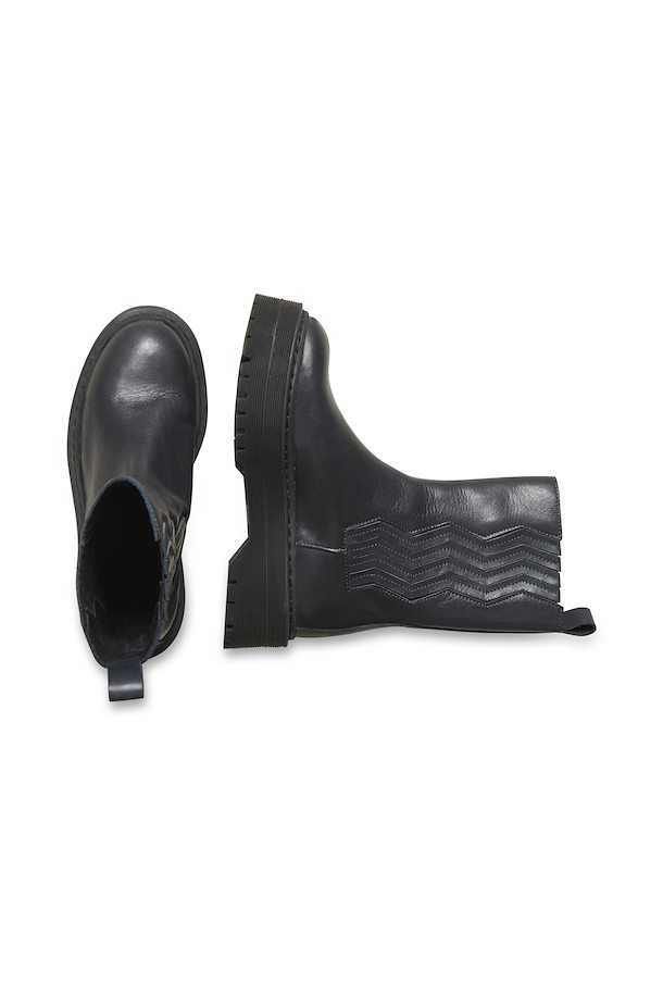 gestuz marleegz chunky boots