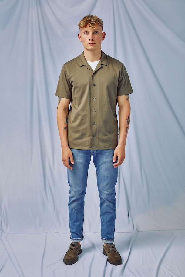Olive Night MAbenji Resort Shirt from Matinique – Shop Olive Night